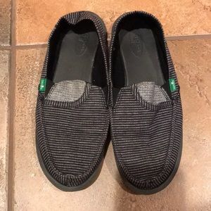 Sanuk shoe